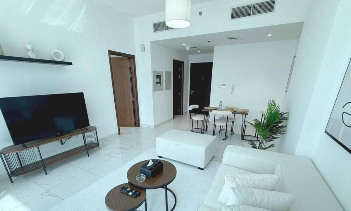 Al Satwa Apartment | 1-BHK - Brand New Building - Spacious - Central