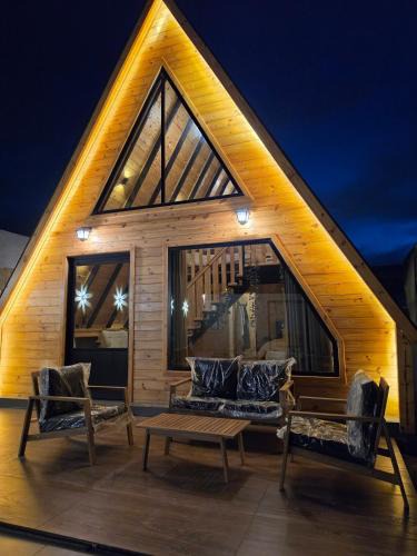 Falaj al Moalla Ski Chalet | Alreef Hut