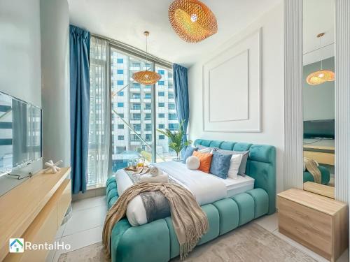 Dubai Marina Apartment | Amazing New Design Flat with Rooftop Pool in Dubai Marina 5 pax