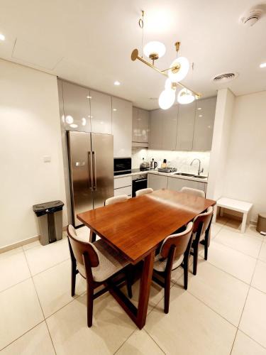 Al Aqah Apartment | Apartments with three bedrooms at address hotel