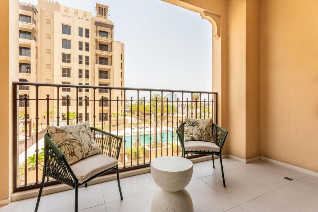Umm Suqeim 3 Apartment | Beachside Calm 1BR - Pool, Gym & Stylish Retreat in Prime Dubai Spot