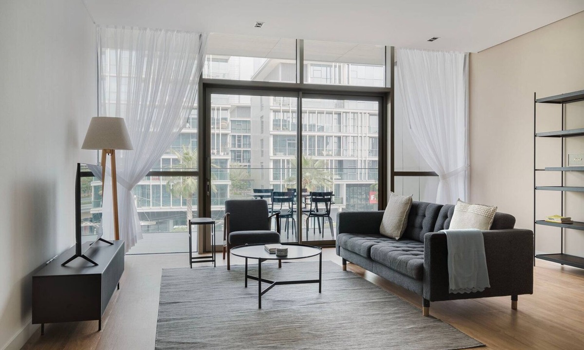 Al Wasl Apartment | Blueground | City Walk, pool, nr Park
