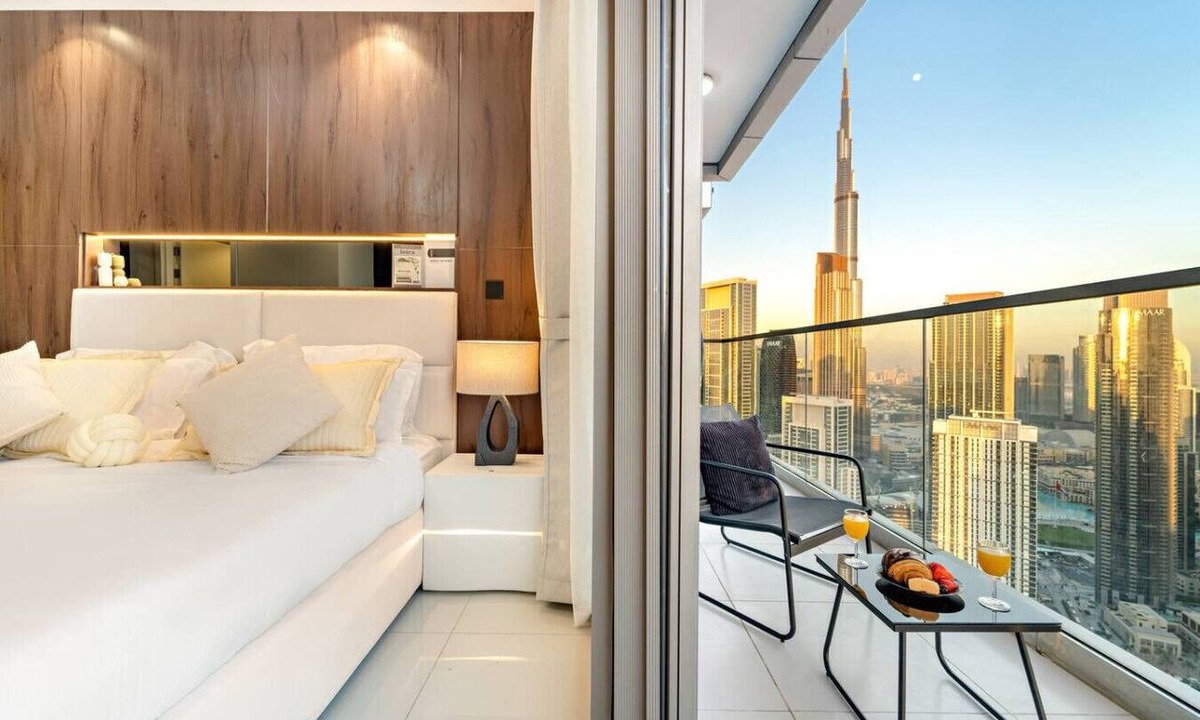 Downtown Dubai Apartment | Burj & Sea Views |Luxury 2BR| 5-Star Amenities