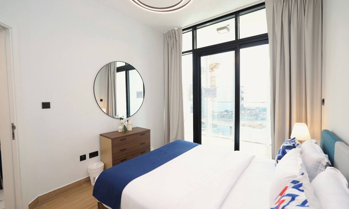 Abu Dhabi Apartment | Central Stay 1 Bed Junior near Cleveland