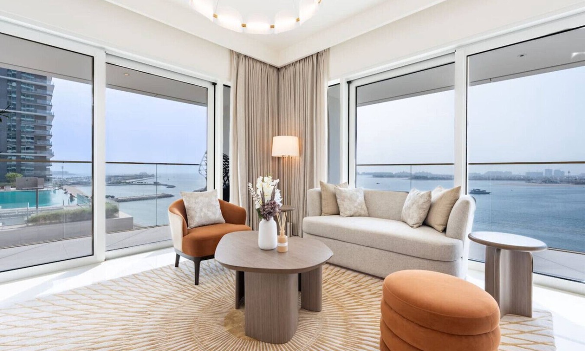 Dubai Marina Apartment | Chic 2 bedroom w Sunset and Palm Jumeirah Views