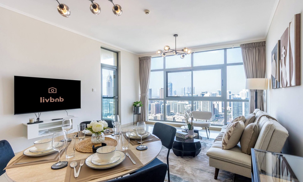 The Greens Apartment | Chic High-Floor 1BR in The Greens | Skyline Views