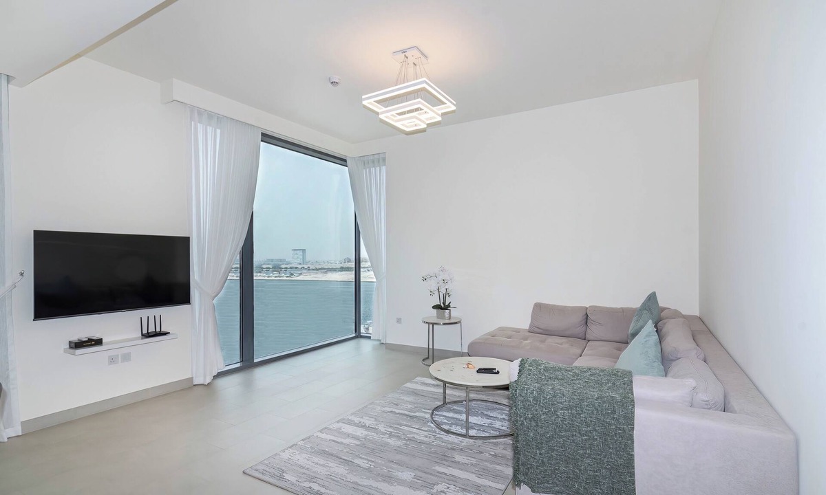 Dubai Apartment | Citihome - Creek Rise- 2 BR