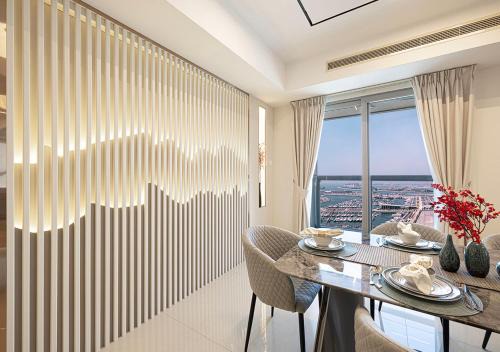 Dubai Marina Apartment | Coastal Marina Escape - 4 BR Sea, Dubai Eye & Palm View