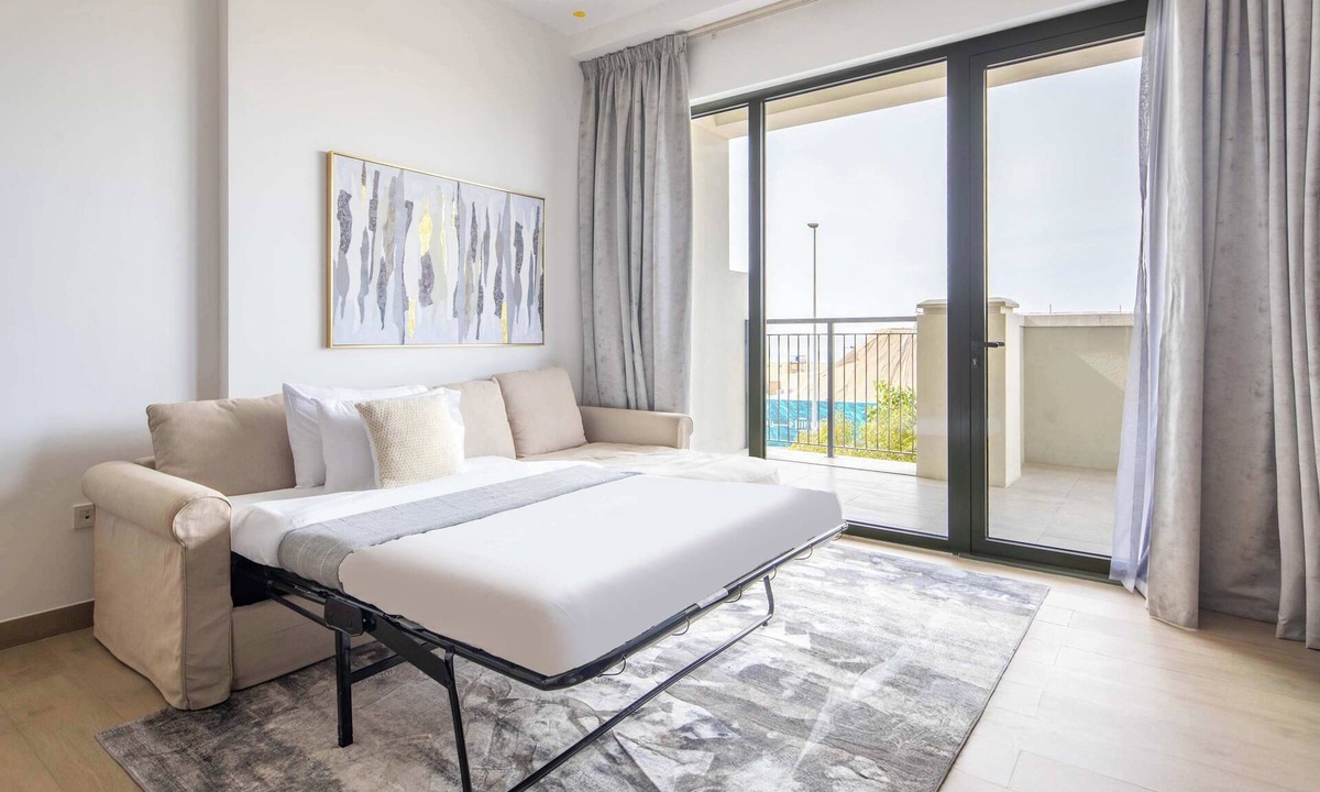 Dubai Apartment | Contemporary 2BR Close Distance to La Mer Beach