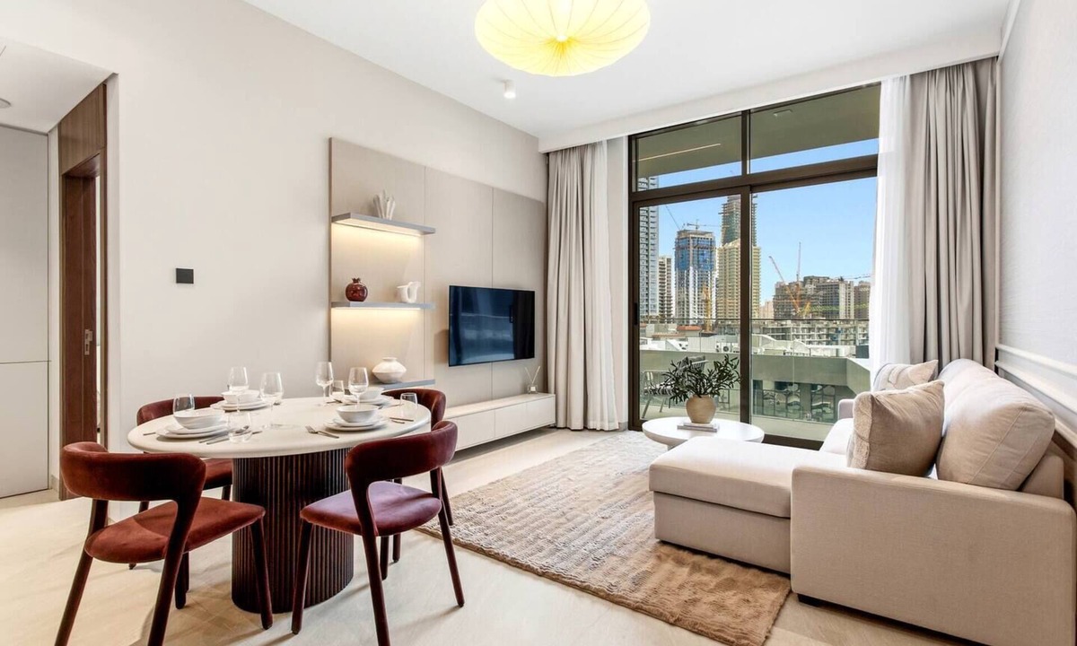 Jumeirah Village Circle Apartment | Cozy 1Bedroom w/Rooftop Pool & Sauna in JVC