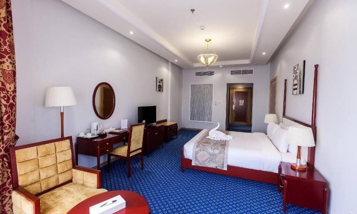 Beach & Coast Apartment | Deluxe Double Or Twin Suite Near Al Khan 2 Beach