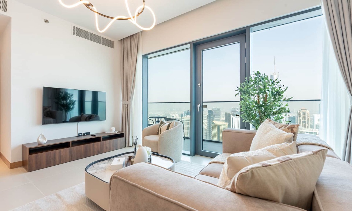 Dubai Marina Apartment | Direct Marina Walk Access, Near JBR,Mall & Dining, VIDA Residences