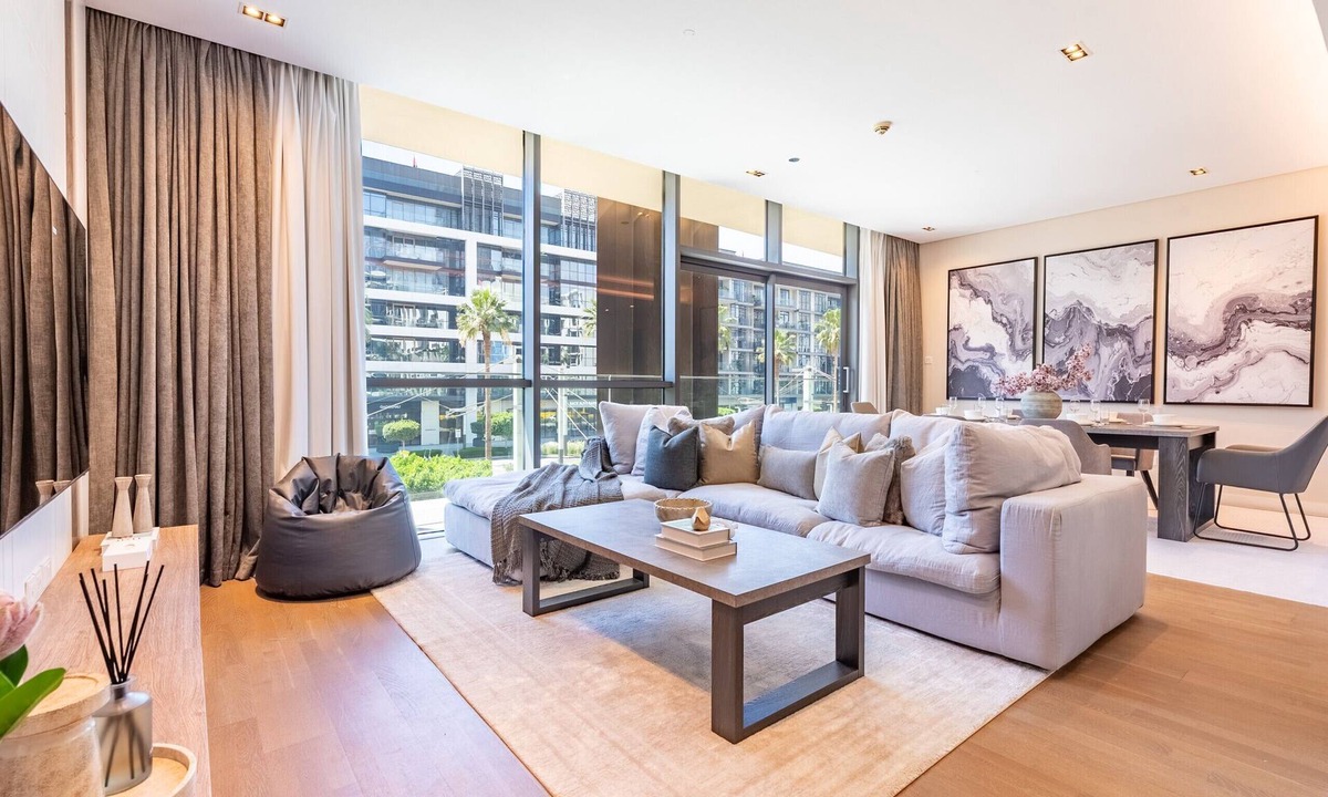 Al Wasl Apartment | Elegant 2BR with Assistant’s Room Next to Coca-Cola Arena and Metro Station