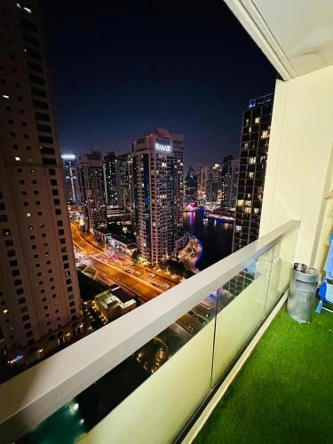 Madinat Zayed Hostel | Emirat Premium DxB