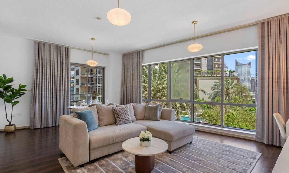 Downtown Dubai Apartment | Exceptional 1-bedroom with pool view in Downtown