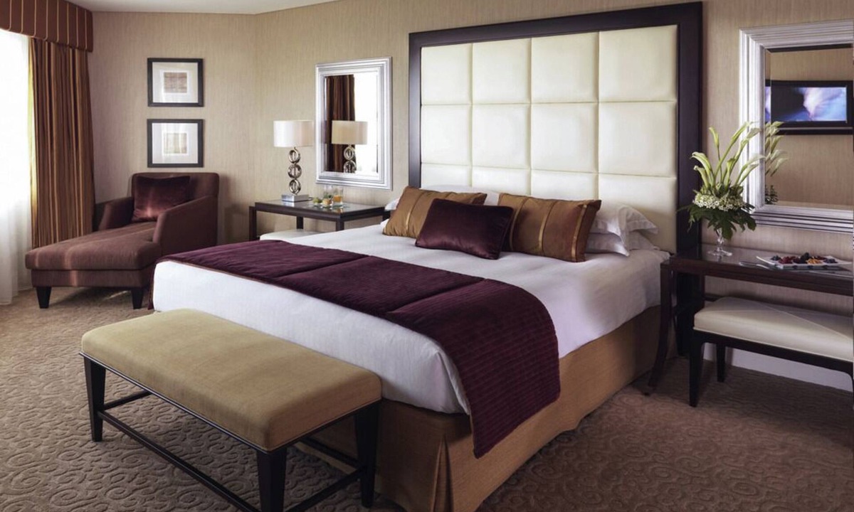 Garhoud Hotel | Executive Room | Movenpick Al Bustan | DXB 5 Min, Spa + Pool