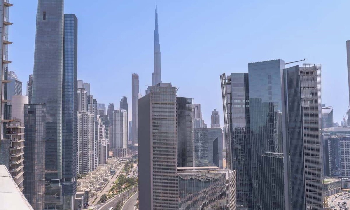 Downtown Dubai Apartment | Free housekeeping visits during your stay - StayShort - Elegant 1BR Apartment in Business Bay Canal Views
