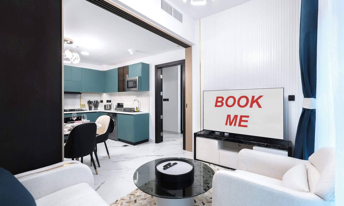 Al Barsha Apartment | Free housekeeping visits during your stay - StayShort - 1BR in Al Barsha sleeps 2 with Private Balcony!