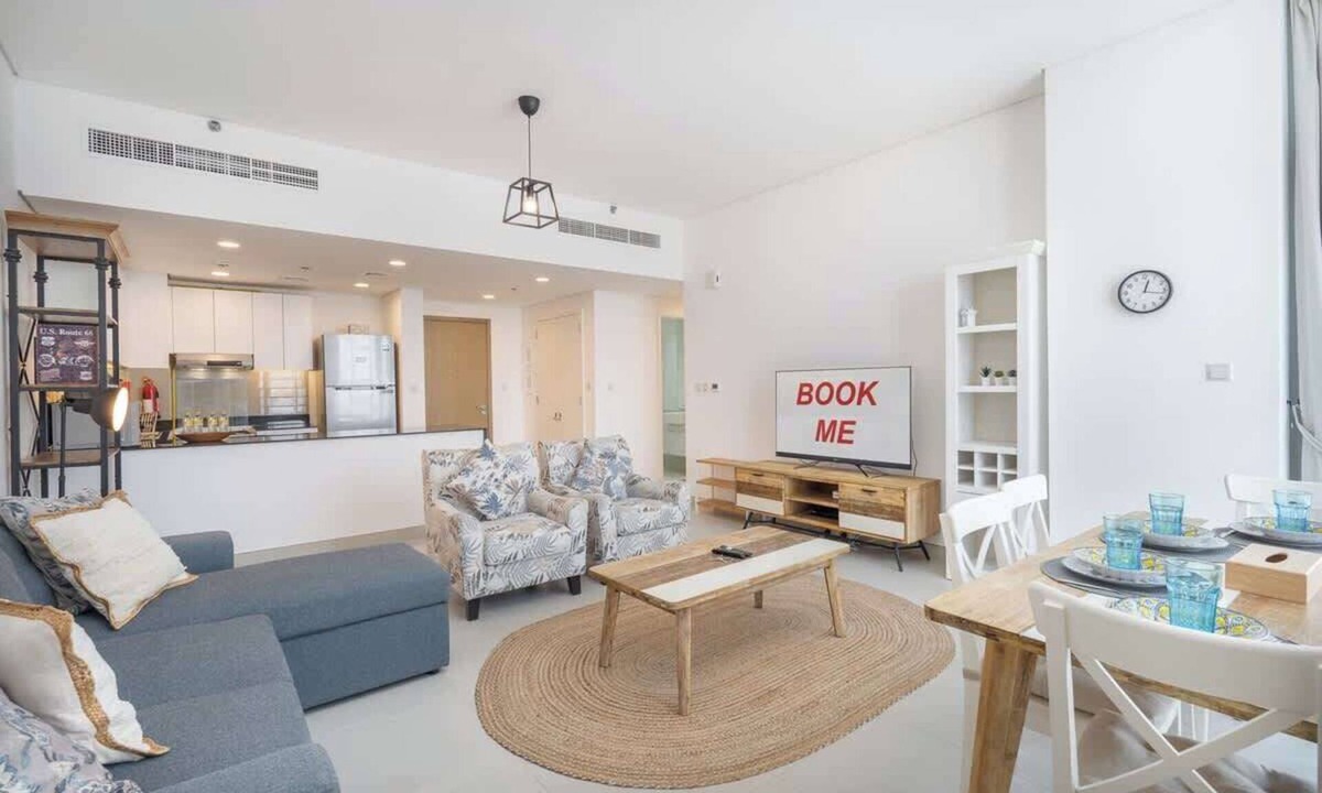 Dubai Apartment | Free housekeeping visits during your stay - StayShort - Cozy 2BR Retreat in Dubai South Near Expo City