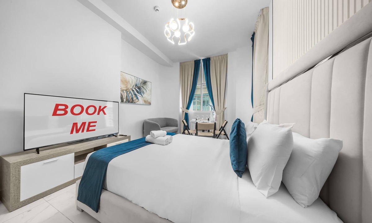 Al Barsha Apartment | Free housekeeping visits during your stay - StayShort - Spectacular Studio in Arjan that Sleeps 2