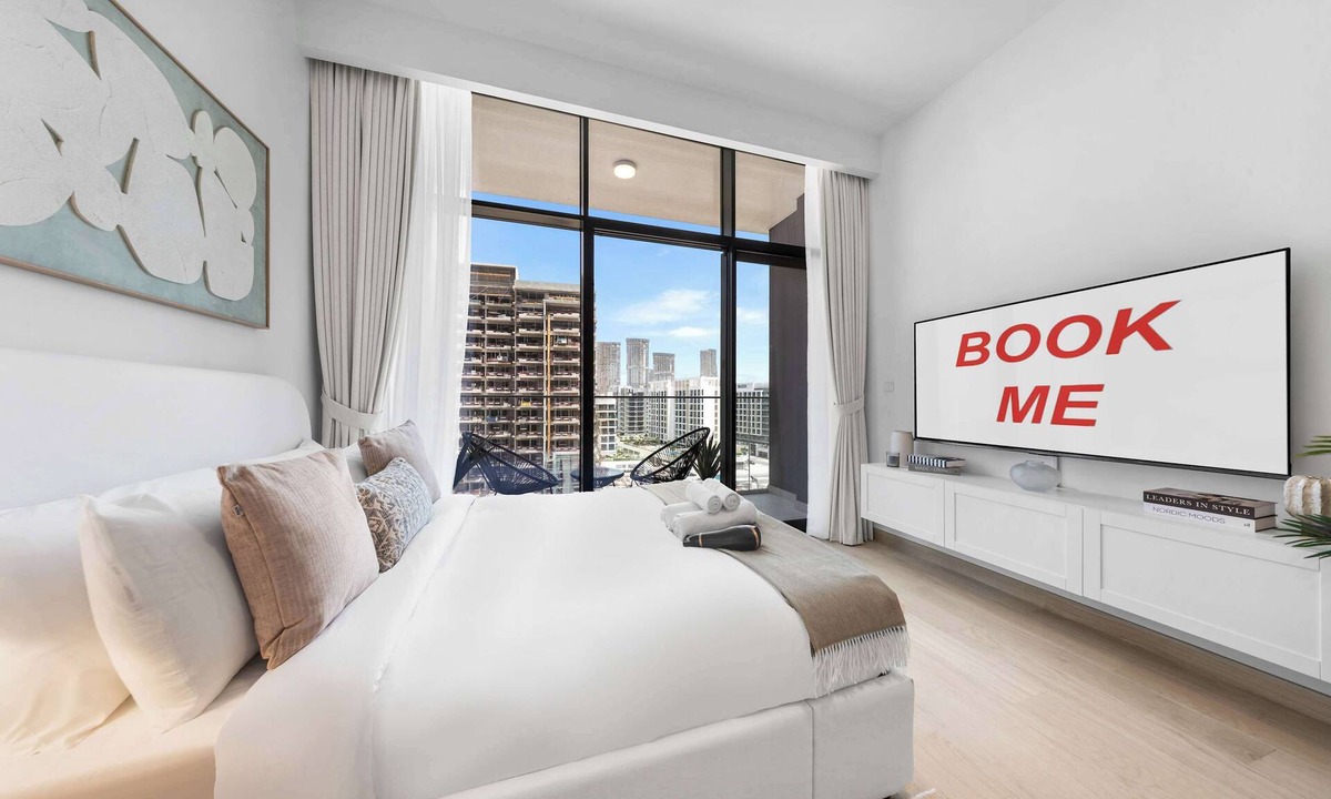 Nad Al Sheba Apartment | Free housekeeping visits during your stay - StayShort - Modern Studio that Sleeps 4 at Riviera Beachfront