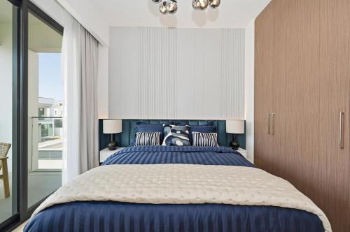 Dubai Villa | Garden Jacuzzi 4BR Villa A Ranches 3
