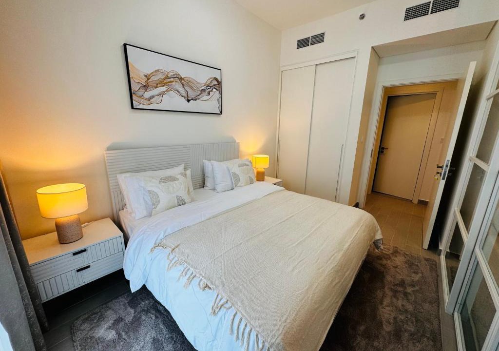 Dubai Apartment | Golfville LighthouseDubai Hills