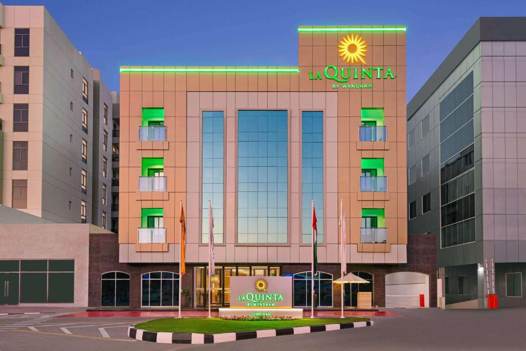 Bur Dubai Hotel | La Quinta by Wyndham Dubai Jumeirah