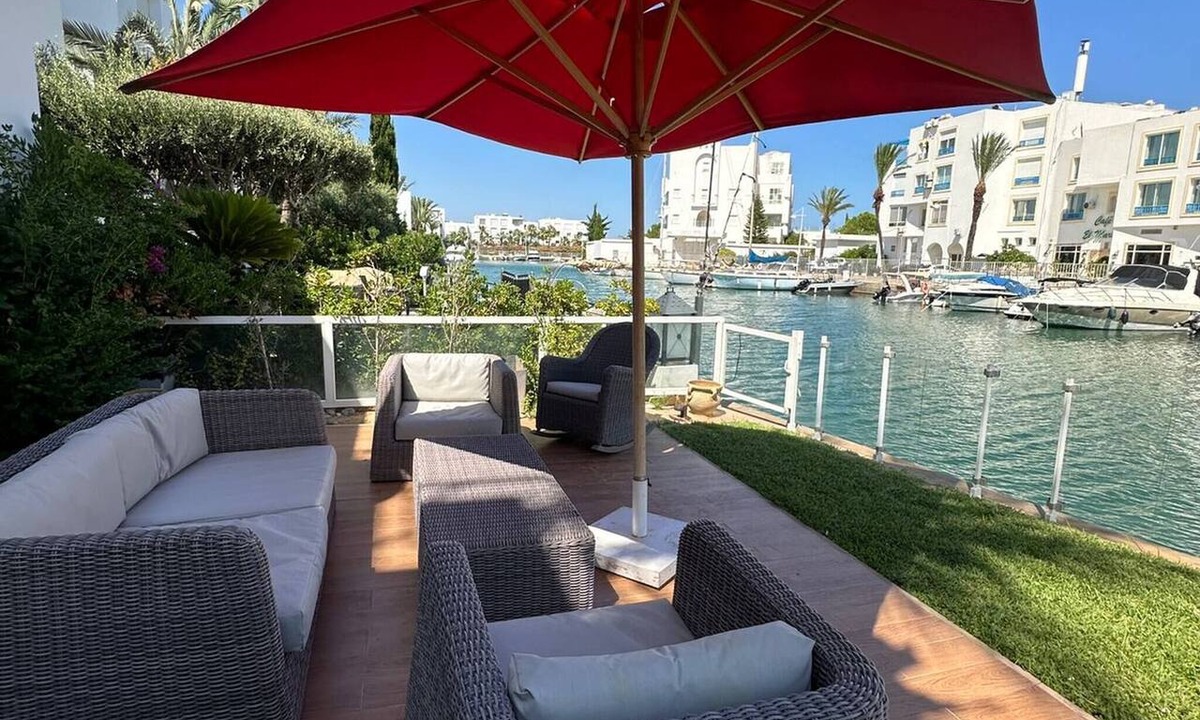 Yasmine Apartment | Luxurious 5-Bedroom Villa with Marina Views in Yasmine Hammamet