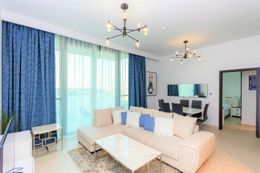 Bur Dubai Apartment | Luxurious Downtown Views with Dubai Mall access