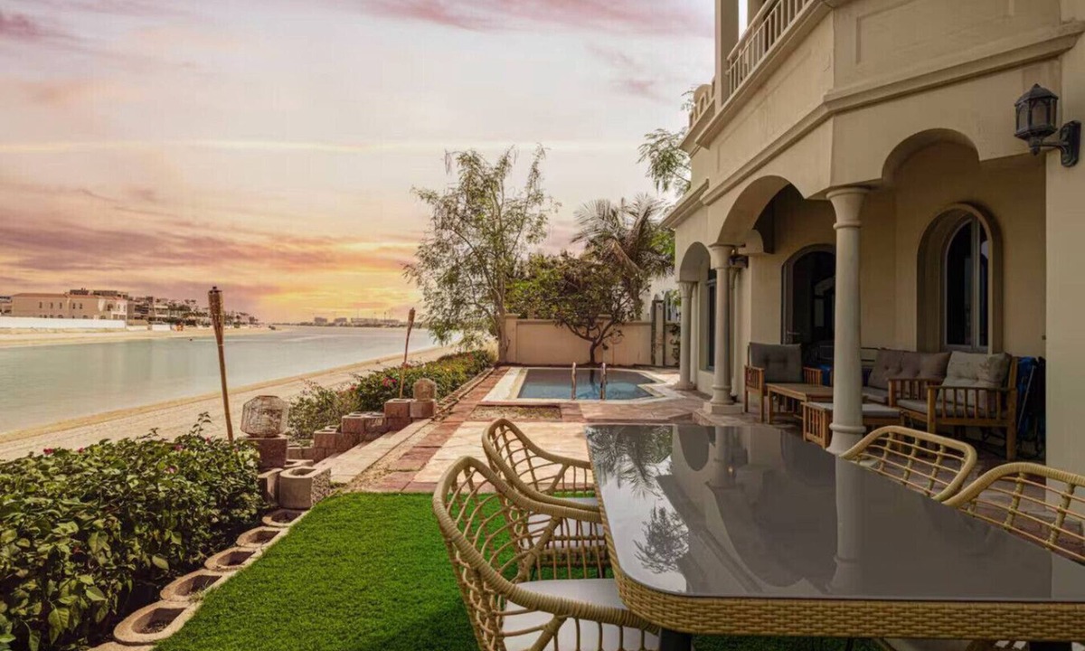 Palm Jumeirah Apartment | Luxury 4BR Dubai Villa w Private Pool Beach Access