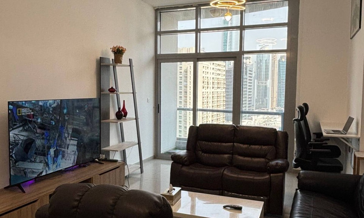 Jumeirah Beach Residence Hostel | Lyo hostel Marina Whraf 1