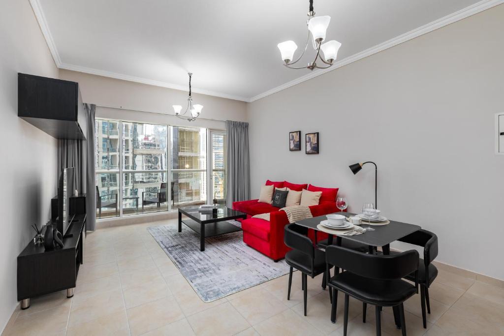 Downtown Dubai Apartment | Maison Privee - Modern Downtown Apartment with City Skyline Vws