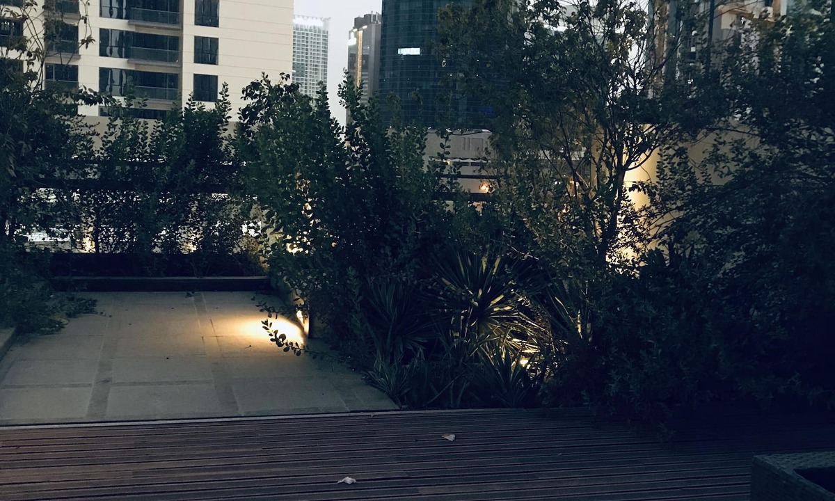 Downtown Dubai Apartment | One Bedroom apartment w/Terrace 5 Minutes from Burj Khalifa