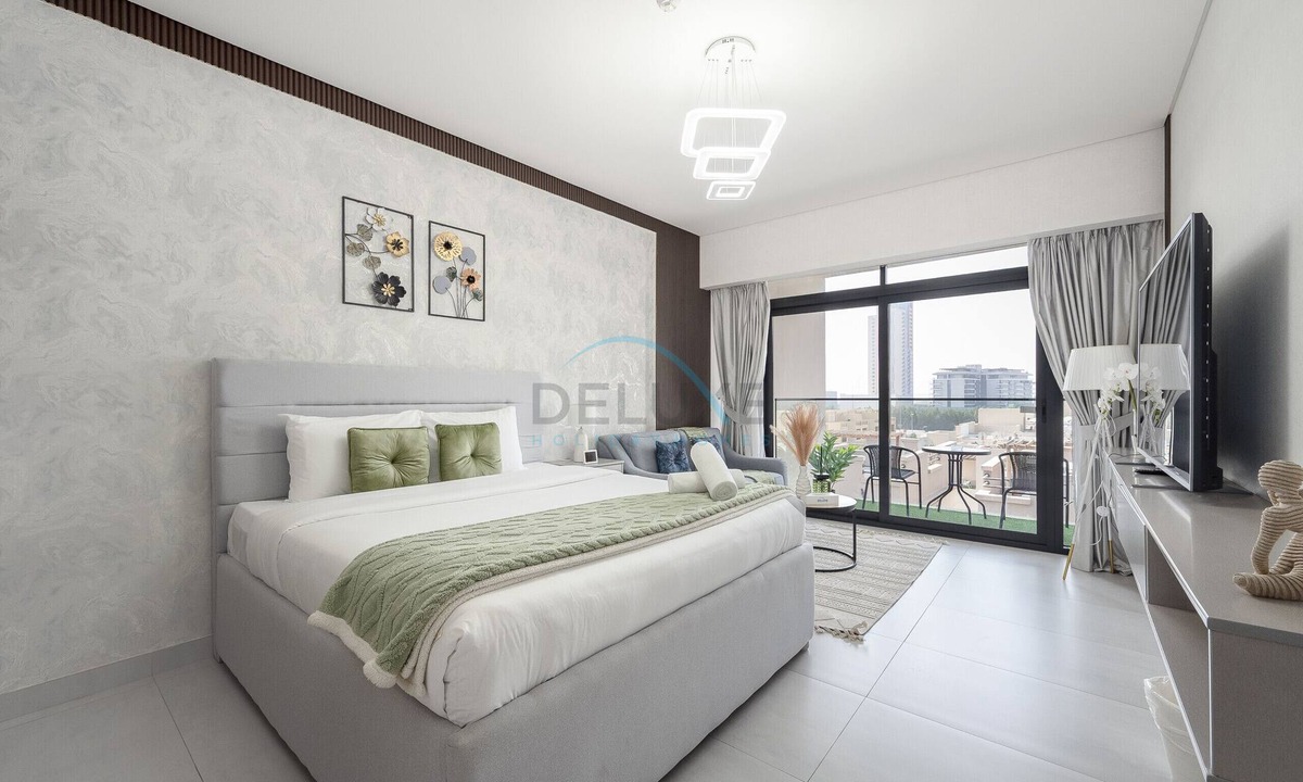 Jumeirah Village Apartment | Prime Location, Near Bus Stop, Steps from the Park, 20 Minutes to Dubai Marina