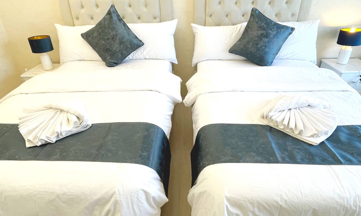 Jumeirah Beach Residence Apartment | ROYAL BEACH RESIDENCES 2