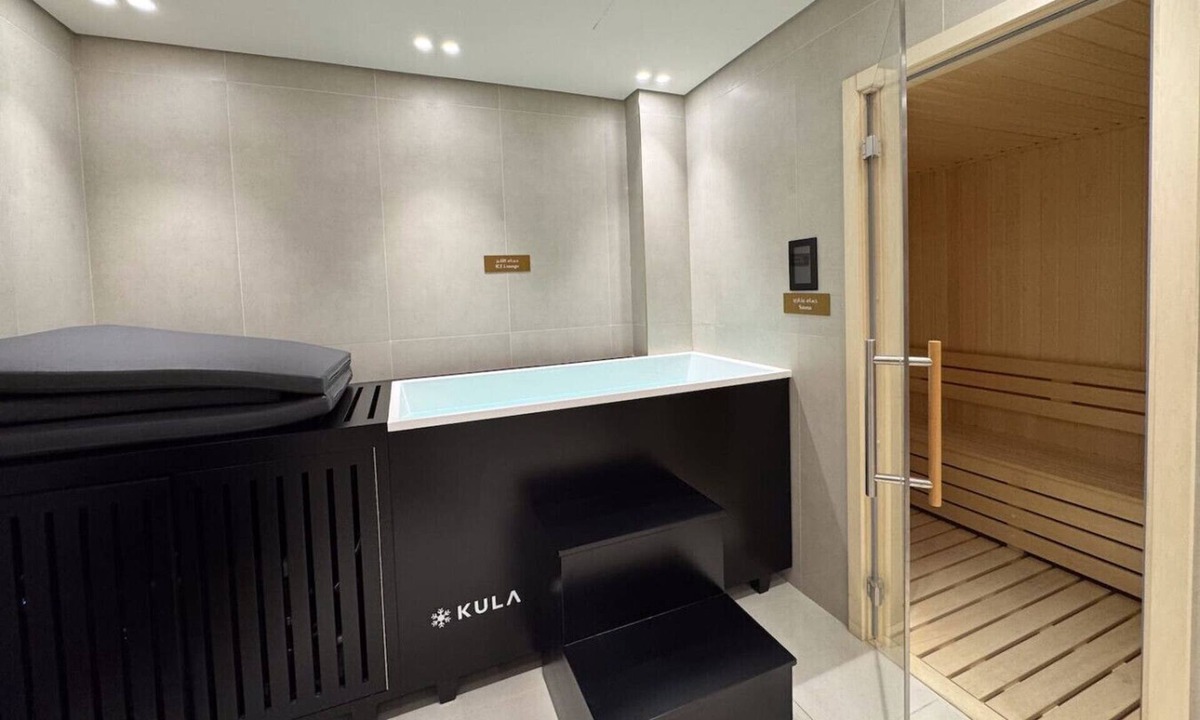 Downtown Dubai Apartment | Stunning Studio w/Private Jacuzzi in Trillionaire