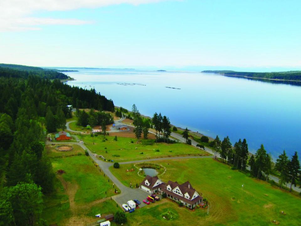 Union Bay Bed & Breakfast | Two Eagles Lodge