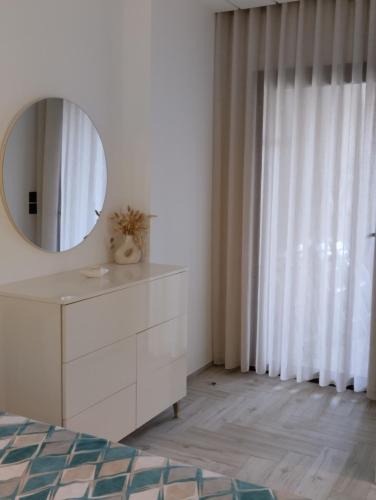 Chott Mariem Apartment | Un appartement pieds dans l'eau situé dans une résidence haut standing