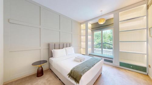 Dubai Sports City House | Vacationer Holiday Homes l Family Villa with Private Pool & Private Garden