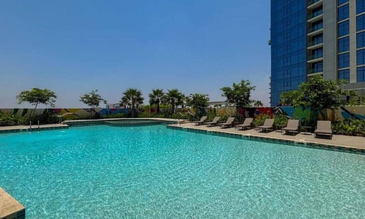 Sheikh Zayed Road Apartment | Vogue | Aykon City Business Bay near Metro Station