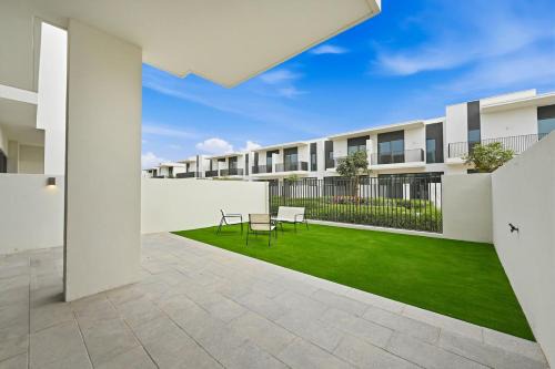 Dubai Villa | Warm and Cozy 4BR Villa with Pool Access