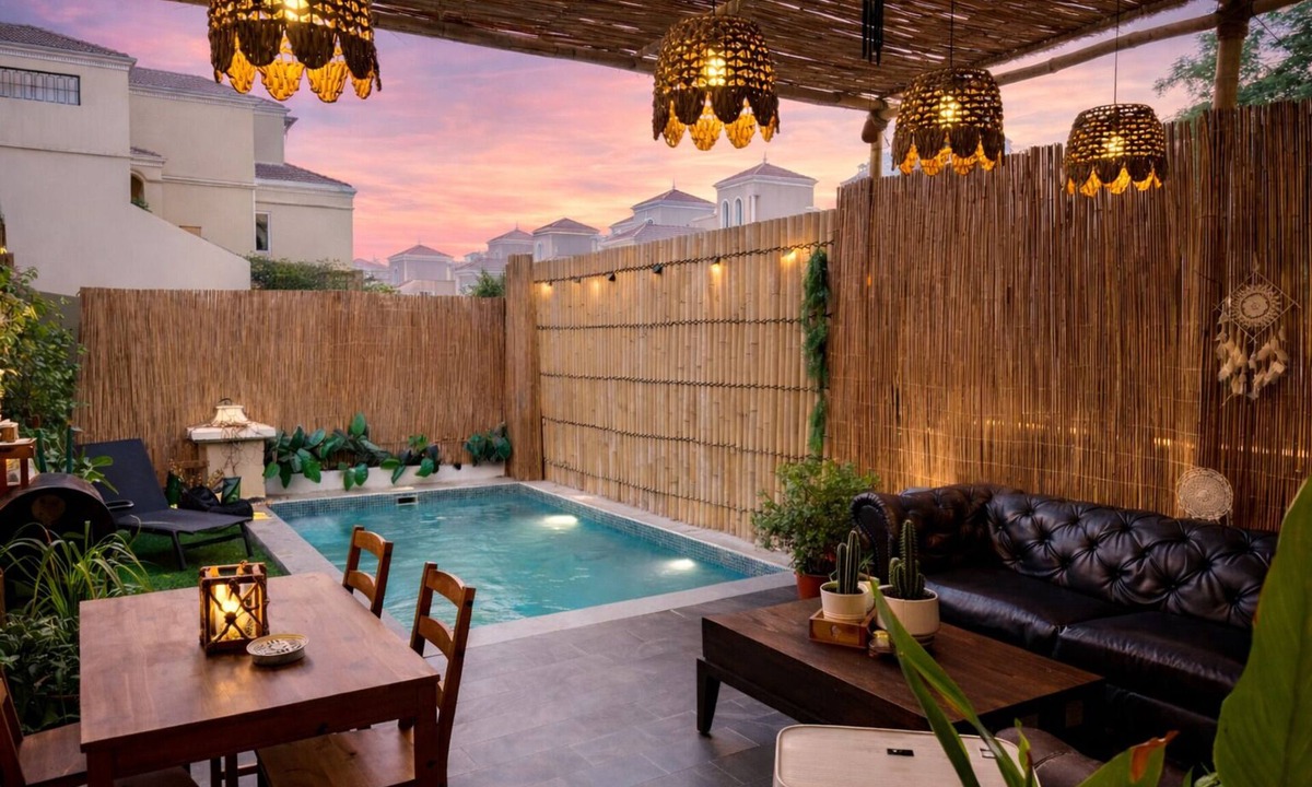 Al Hamra Village House | Western townhouse with swimming pool