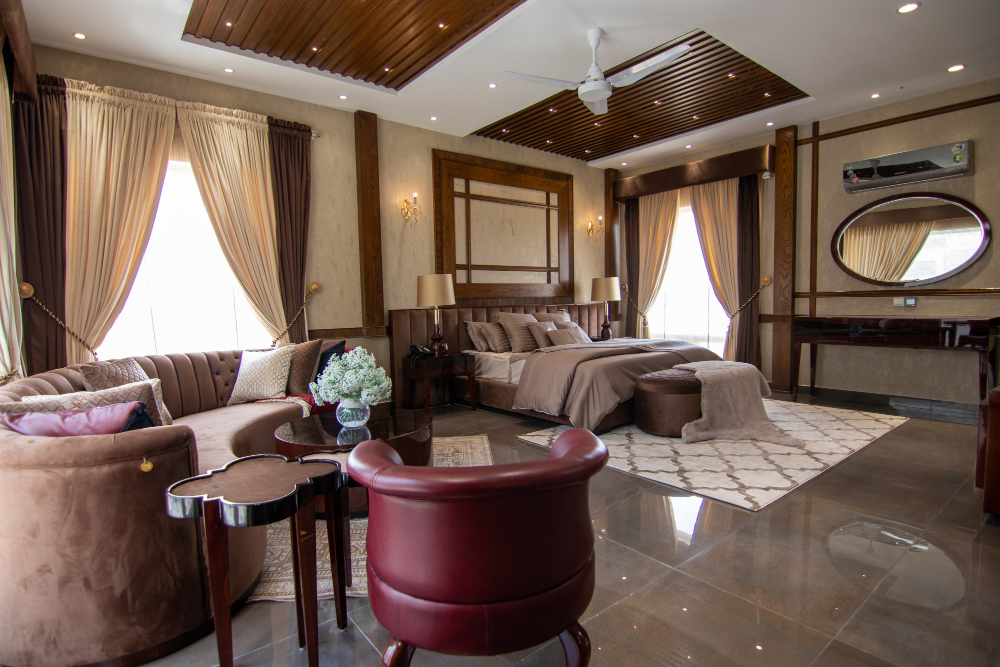 Captivating Two Bedroom in the Marina