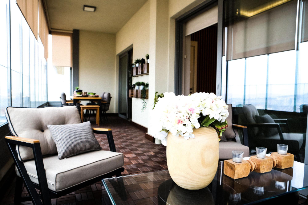 Deluxe 2 bedroom apartment with full marina view