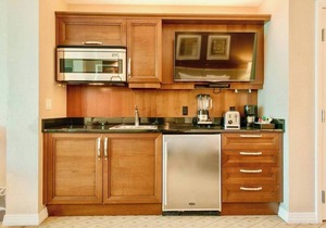 No Resort Fee | Balcony Strip Views, Pools & Parking in Las Vegas