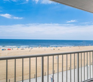 Beach Quarters Resort 