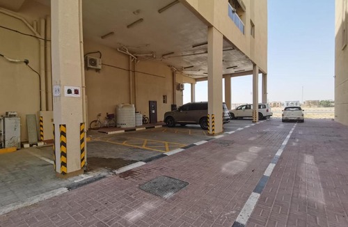 Ajman Ski Chalet | بنتهاوس ريف ورد