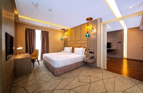 Dubai Production City Hotel | 1BR Suite | FourPoints Dubai | Pool, Spa, Near Marina + Beach | 2 Units