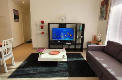 Dubai Apartment | 2 Bedroom Apartment Available For Short Term Stay